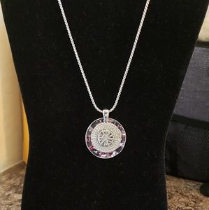 Necklace with a star snap